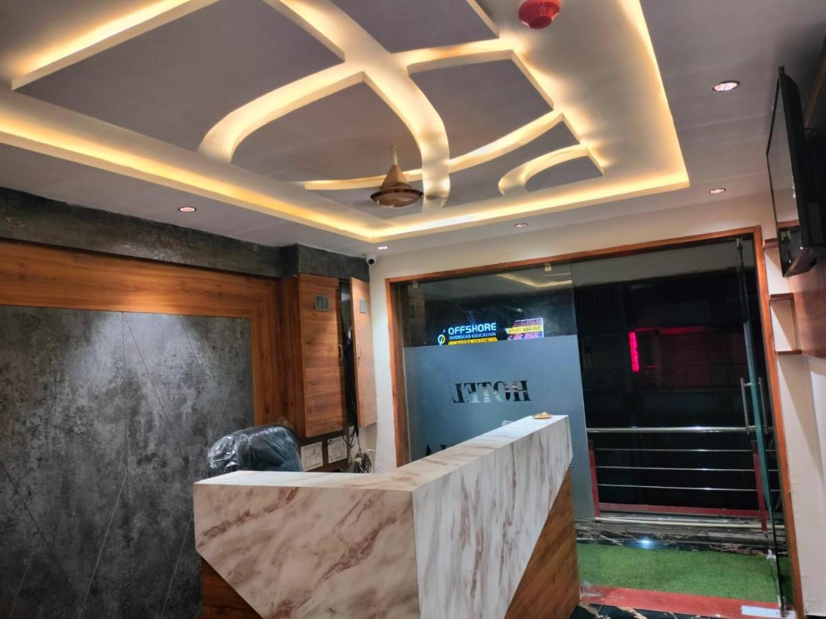 Hotel Paramount Villa Ґандінаґар Екстер'єр фото